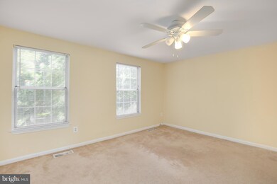 14825 Hammersmith Cir, Silver Spring, MD 20906 - photo 6