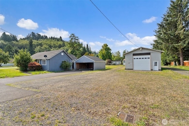 1206 W 4th St, South Bend, WA 98586 - photo 2