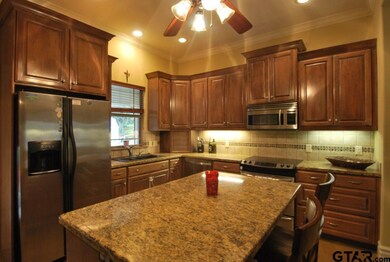 8225 8225 Robert E Lee Dr, Tyler, TX 75703 - photo 7