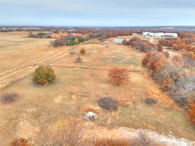 9045 Liberty Run Rd, Guthrie, OK 73044 - photo 4
