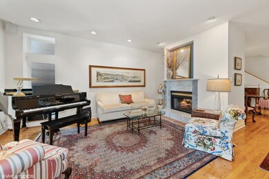 1946 N Howe St, Chicago, IL 60614 - photo 4