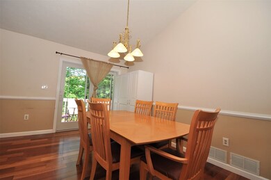 80 Barrett St, Manchester, NH 03104 - photo 6