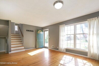 5505 Oakcreek Ln, Louisville, KY 40291 - photo 2