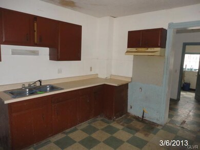 550 N 4th St, Allentown, PA 18102 - photo 3