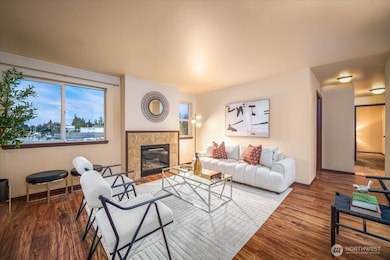 11532 15th Ave NE unit 401, Seattle, WA 98125 - photo 4