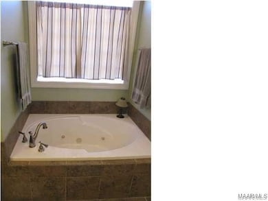 9124 Houndsbay Dr, Montgomery, AL 36117 - photo 3