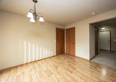 4284 Tamara Ln, West Des Moines, IA 50265 - photo 5