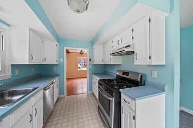54 Davis St, Hanover, MA 02339 - photo 5