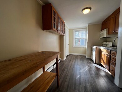 24 Pond Ave unit 1, Newport, RI 02840 - photo 5