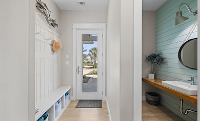 Entry & Powder Bath