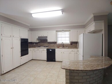 121 Ulysse Rd, Lafayette, LA 70506 - photo 6