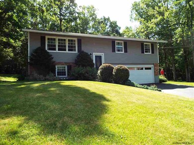 155 Horstman Dr, Schenectady, NY 12302 - photo 3