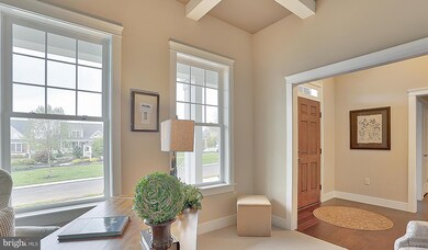 533 Landon Cir, Ephrata, PA 17522 - photo 3