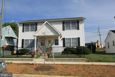 102 N Fairfax Blvd, Ranson, WV 25438 - photo 2