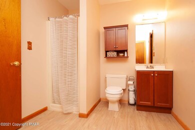 104 Mountain Top Cir, Bushkill, PA 18324 - photo 6