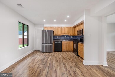 3506 Northshire Ln, Bowie, MD 20716 - photo 2