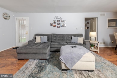 1707A Heatherstone Ct, Mount Laurel, NJ 08054 - photo 5