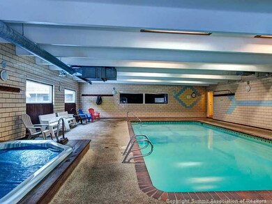 Swimming Pool/Hot Tub/Sauna.
