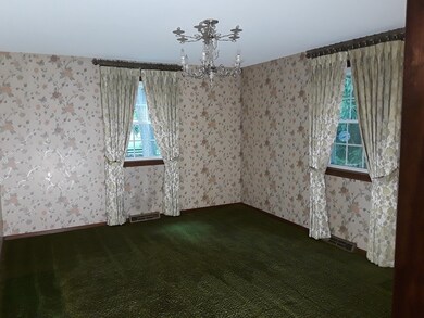 16 Red Oaks Cir, Feeding Hills, MA 01030 - photo 6