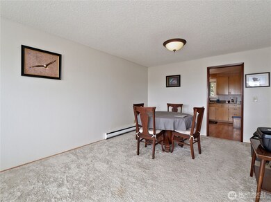 The Camelot Condominiums unit 209, Edmonds, WA 98020 - photo 6