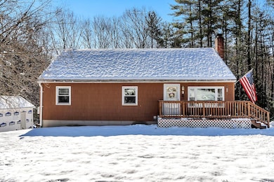 9 Meadowview Dr, Newton, NH 03858 - photo 2