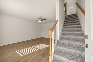 507 Peachers Dr unit A, Clarksville, TN 37042 - photo 2