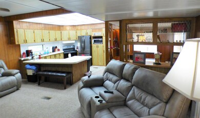 4227 N Private Road 1190 E unit E, Loogootee, IN 47553 - photo 6