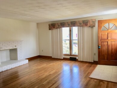 72 Thayer Cir, Randolph, MA 02368 - photo 3