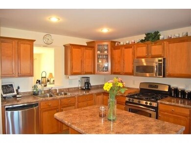 3 Hillside Ln, Newmarket, NH 03857 - photo 4