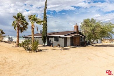 2651 Foxy Flats Rd, Joshua Tree, CA 92252 - photo 6