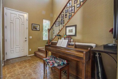 105-Foyer