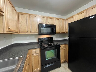 20 Sentinel Ct unit 103, Manchester, NH 03103 - photo 4