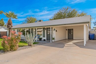 3323 E Palm Ln.
