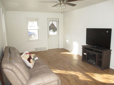 57198 Lake St, Osceola, IN 46561 - photo 4