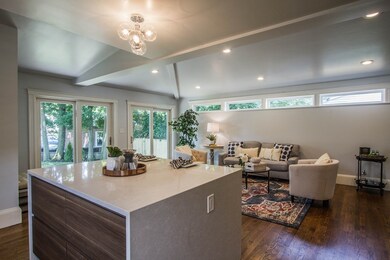 525 California St, Newtonville, MA 02460 - photo 6