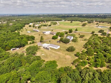 4833 Woodcreek Crossing Dr, Granbury, TX 76049 - photo 3