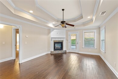 Beautiful double tray ceiling in living room - gas
