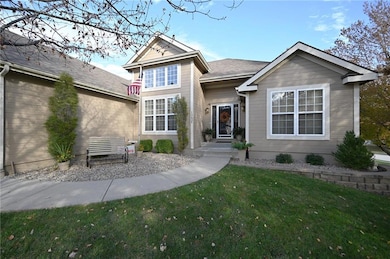 13435 Timber Park Dr, Platte City, MO 64079 - photo 2