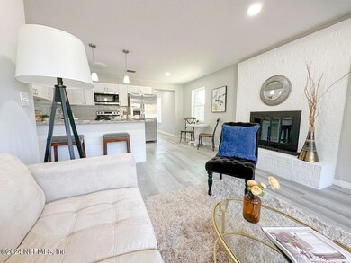 9736 Banks Rd, Jacksonville, FL 32246 - photo 7