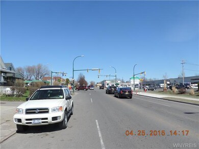View. Street / neighborhood scene.