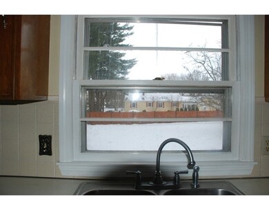 37 Lexington Ave, Methuen, MA 01844 - photo 6