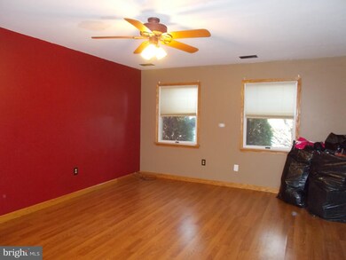 1041 Hampton Cir, Hagerstown, MD 21742 - photo 3