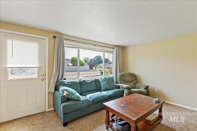 907 S Chestnut St, Nampa, ID 83686 - photo 3