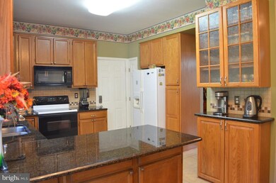 3705 Thomasson Crossing Dr, Triangle, VA 22172 - photo 5