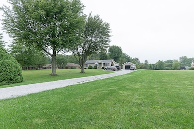 1849 Whetstone St, Bucyrus, OH 44820 - photo 3