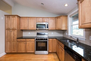 26 Sparhawk Dr, Burlington, MA 01803 - photo 5