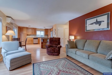 1212 SE Seaport Cir, Corvallis, OR 97333 - photo 5