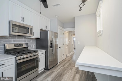 2545 S Warnock St, Philadelphia, PA 19148 - photo 6