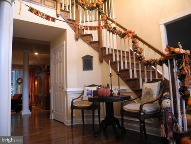 8 Shady Brook Ln, Cranbury, NJ 08512 - photo 5