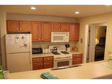 13-2 White Oak Ln unit 2, Lincoln, NH 03251 - photo 2